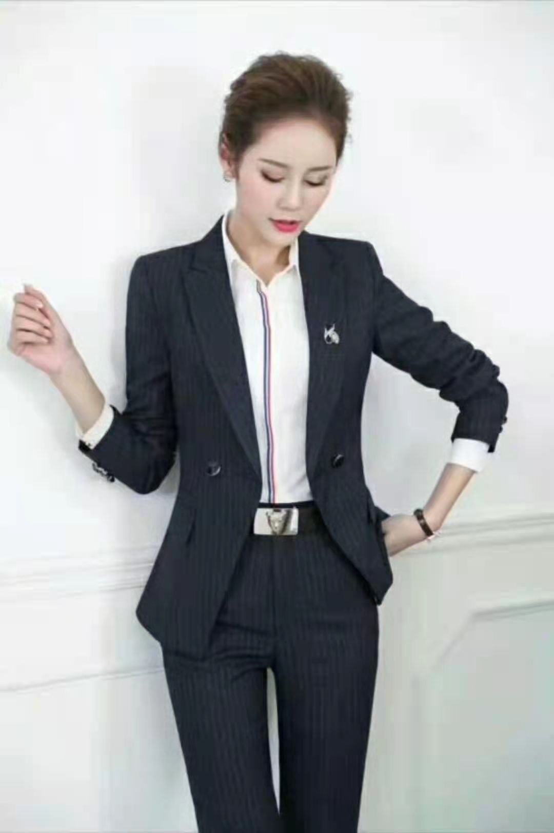 女士職業套裝
